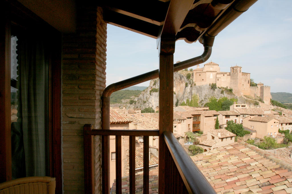 Hotel Castillo De Alquezar Room photo